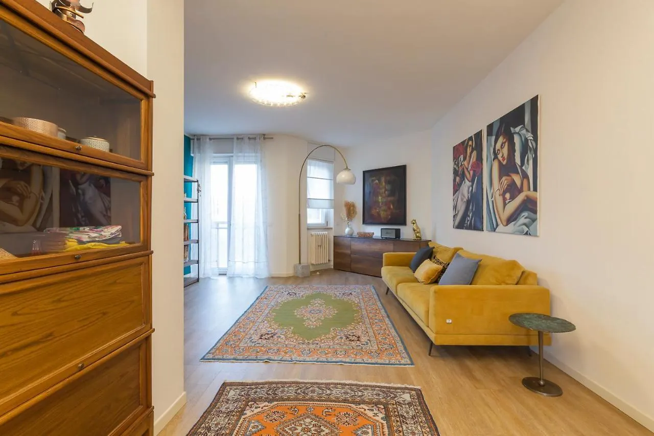 Luxury Apartment Near Navigli - Anemoni 5 Milan 0*,