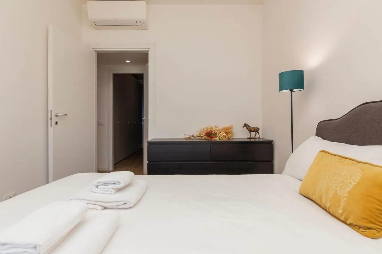 Luxury Apartment Near Navigli - Anemoni 5 Milan